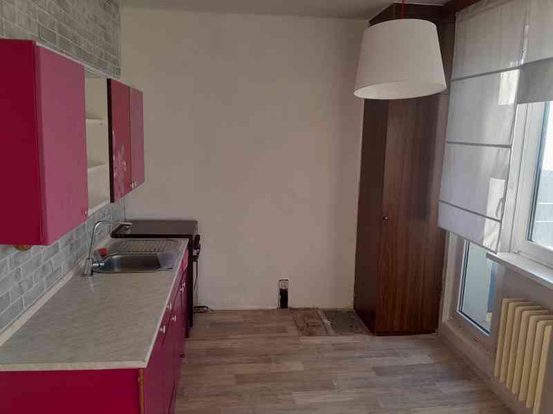 Byt 2+1, Praha metro 15min. - foto 11