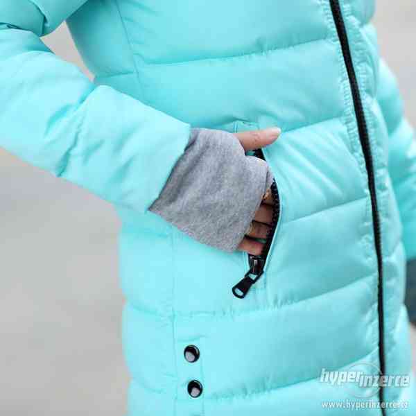 Zimní, dlouhá bunda / kabát s úplety a kapucí - foto 7