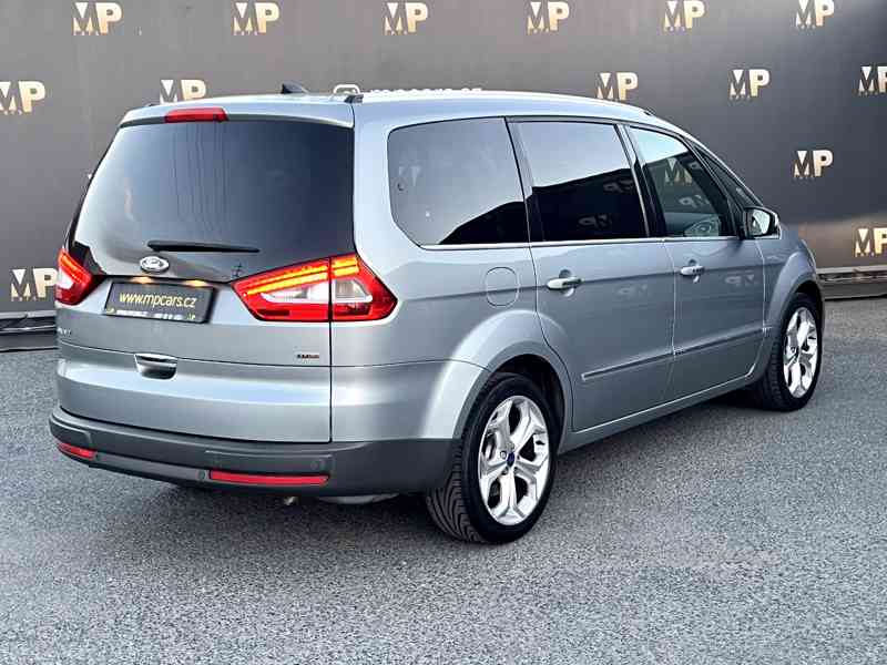 Ford Galaxy,  2.2 TDCi Titanium, 7 míst - foto 4