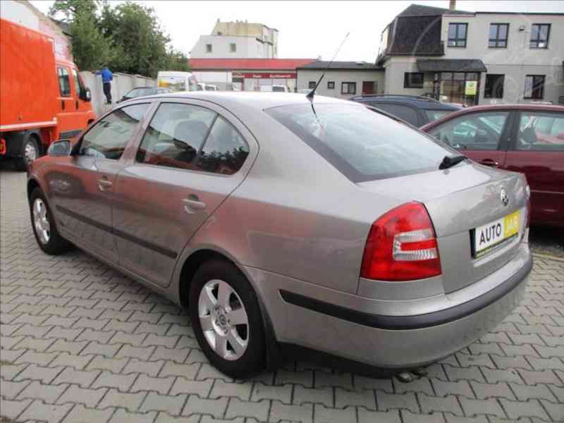 Škoda Octavia 2,0 TDI Elegance KOUPENO v ČR - foto 3