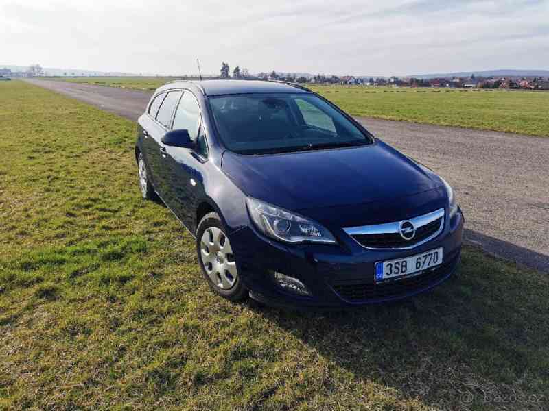 Prodám Opel Astra J   - foto 15