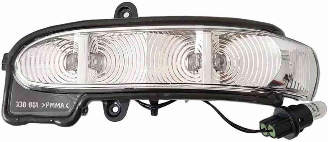 Mercedes W211-E/W463-G LEVÝ LED BLIKAC ZRCATKO - foto 3