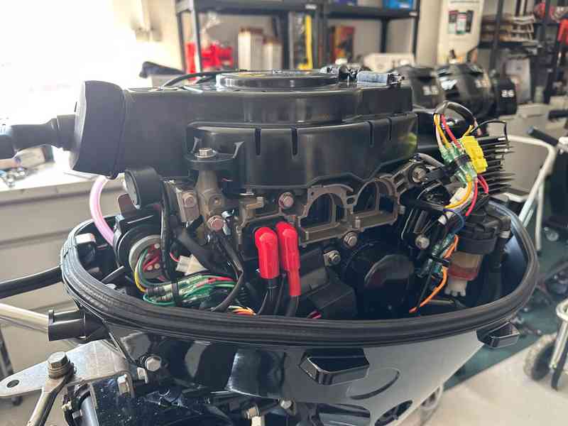 Mercury F 10 EFI EL - zánovní - foto 6