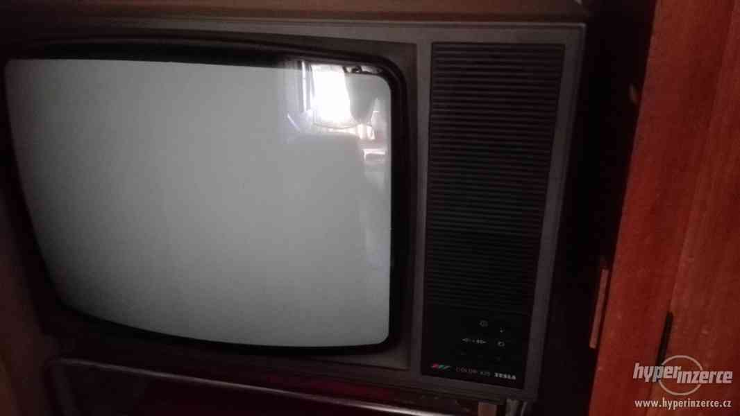 staré televize - foto 1