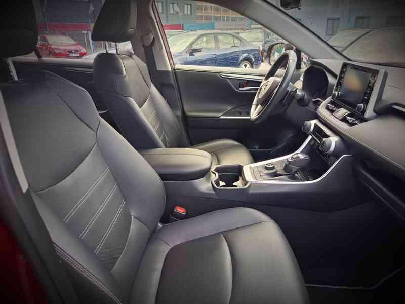 TOYOTA Rav 4   2,5HSD e-CVT AWD ČR 1 majitel  - foto 10