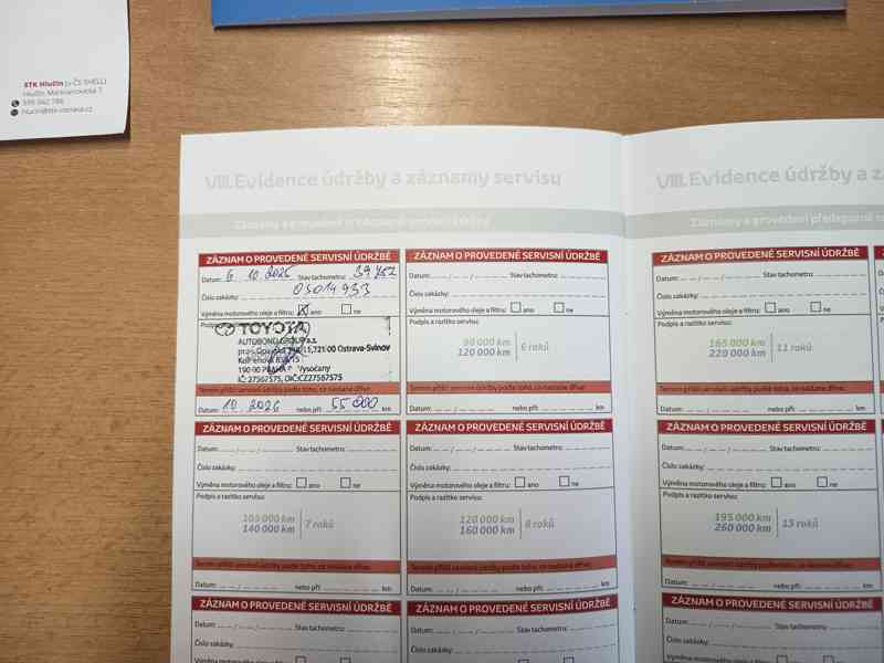 TOYOTA Rav 4   2,5HSD e-CVT AWD ČR 1 majitel  - foto 21