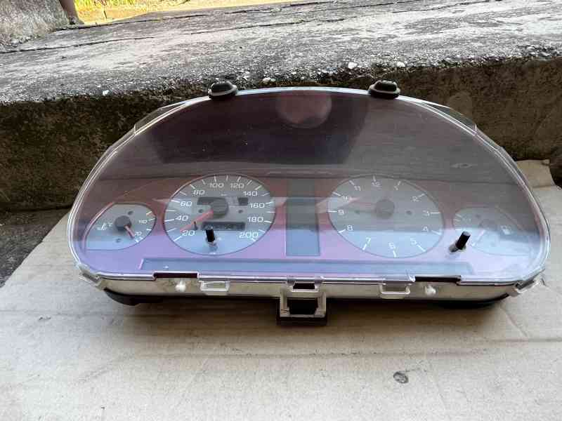 Přístrojovka ŠKODA FELICIA 1.3 - foto 4