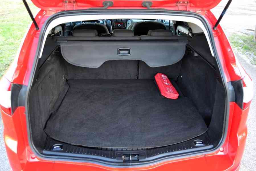 Ford Mondeo 2.0 TDCI Ambiente kombi facelift - foto 11