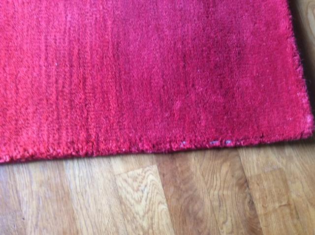 Červený vlněný koberec 60x90 cm - foto 3