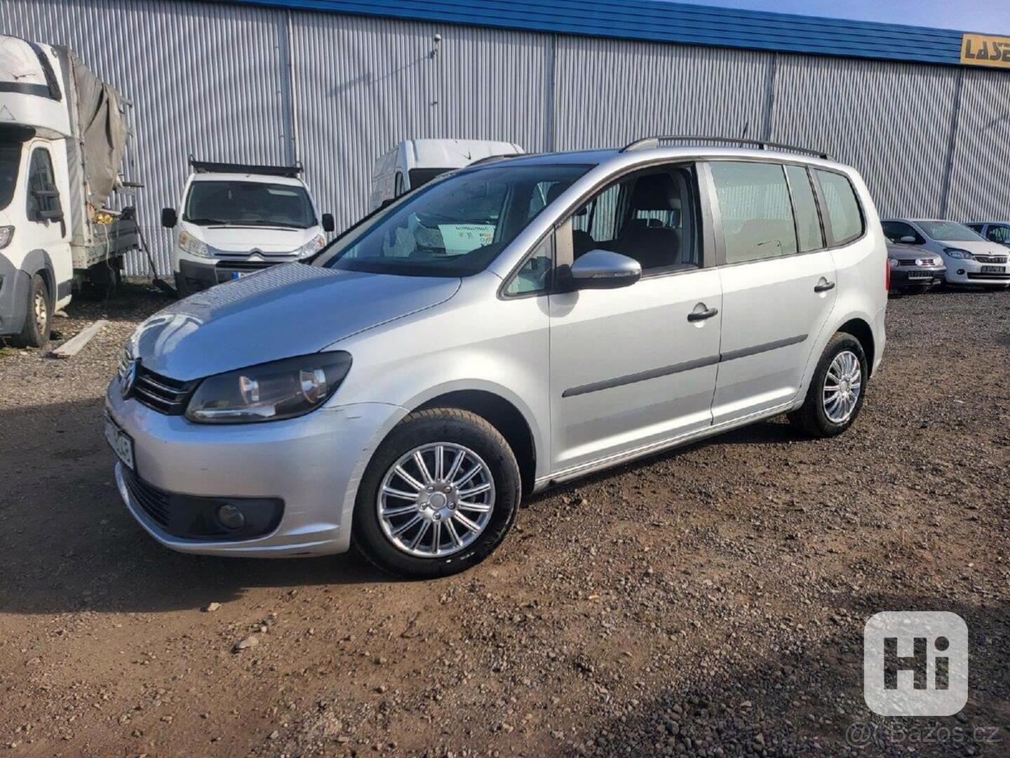 Volkswagen Touran 1,6   77kw, nová STK, rok 2013 - foto 1