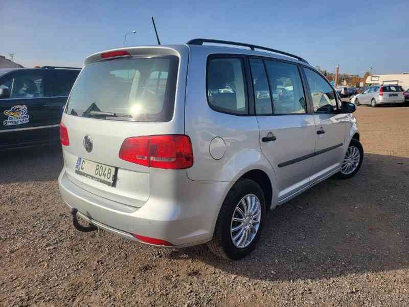 Volkswagen Touran 1,6   77kw, nová STK, rok 2013 - foto 4