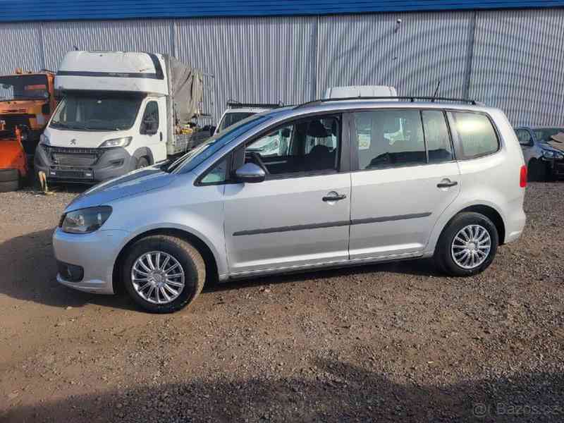 Volkswagen Touran 1,6   77kw, nová STK, rok 2013 - foto 2