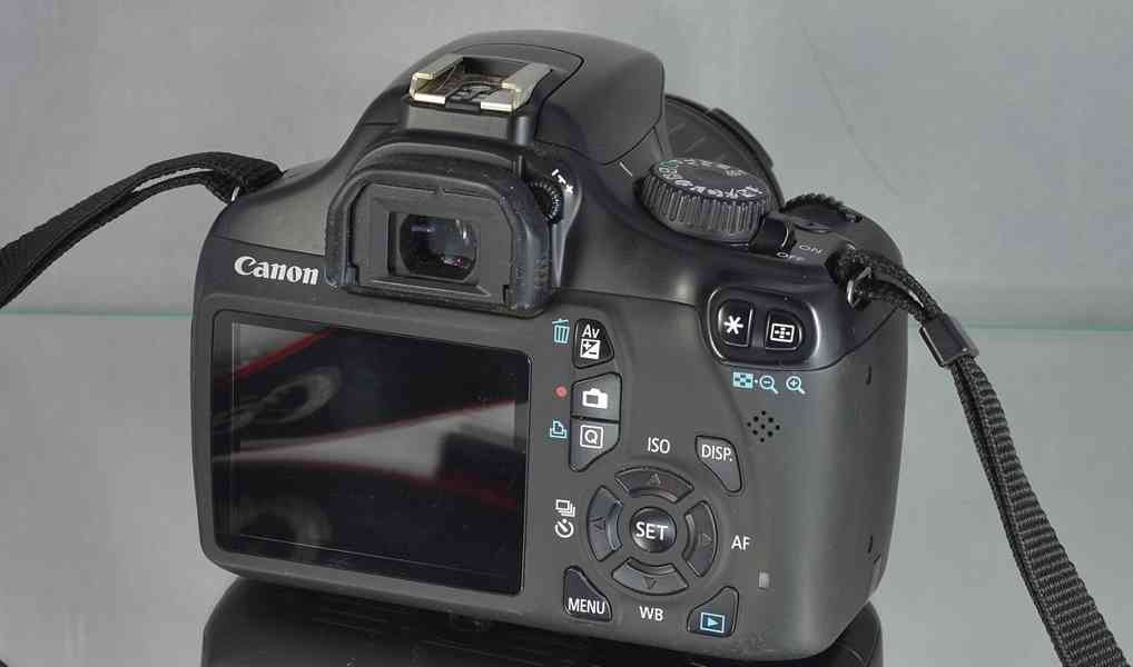 Canon EOS 1100D + Objektiv EFS 18-55mm 3300 Exp. - foto 5