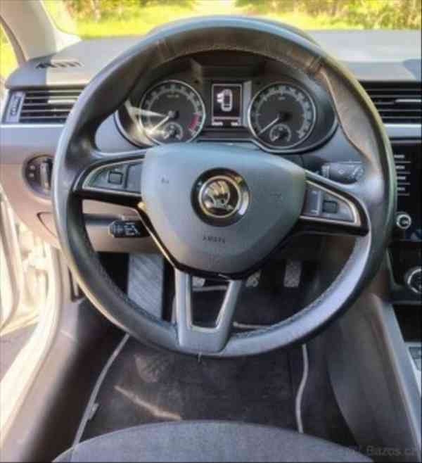 Škoda Octavia 1,6   3FL 2019 Soleil TDI 85KW - foto 2
