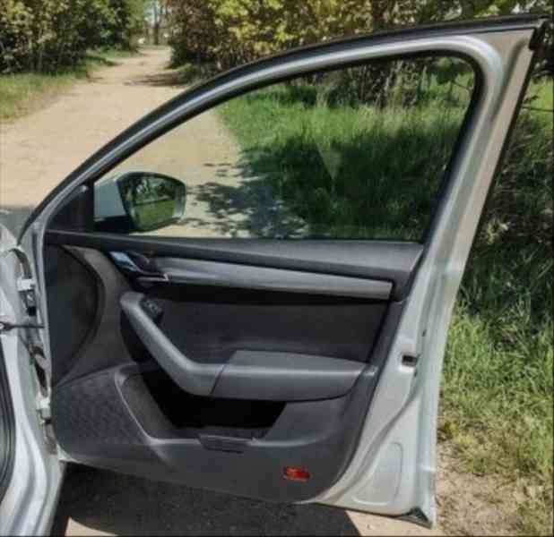 Škoda Octavia 1,6   3FL 2019 Soleil TDI 85KW - foto 3
