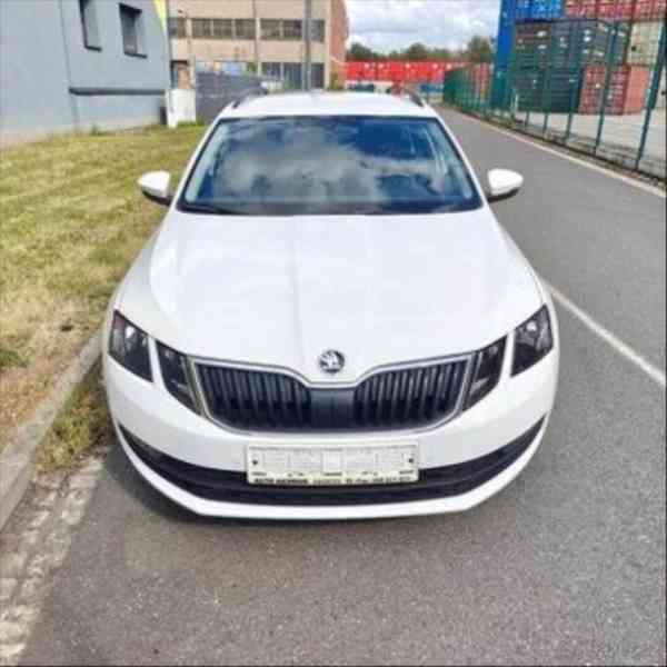 Škoda Octavia 1,6   3FL 2019 Soleil TDI 85KW - foto 5