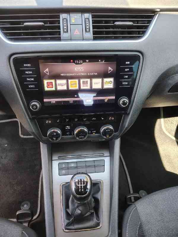 Škoda Octavia 1,6   3FL 2019 Soleil TDI 85KW - foto 12