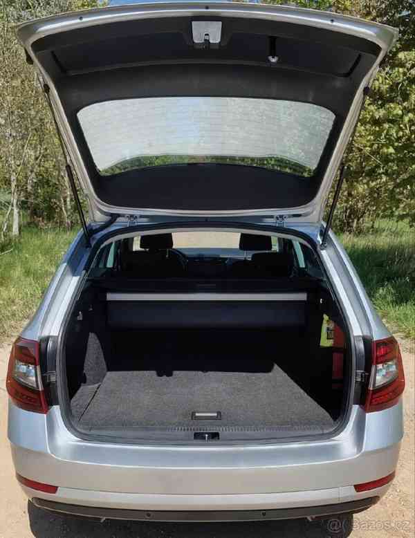 Škoda Octavia 1,6   3FL 2019 Soleil TDI 85KW - foto 19