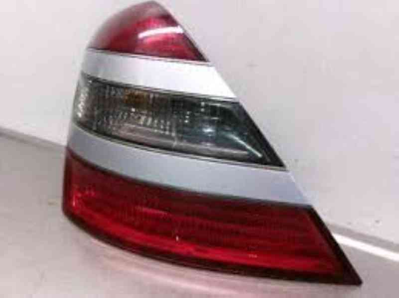 MERCEDES LAMPY W212/W221 VICE KUSU - foto 18