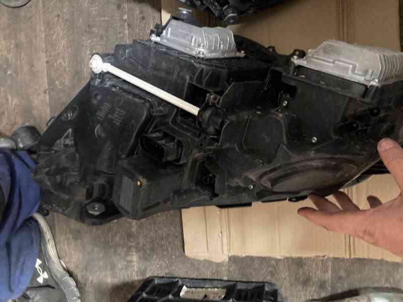 MERCEDES LAMPY W212/W221 VICE KUSU - foto 7