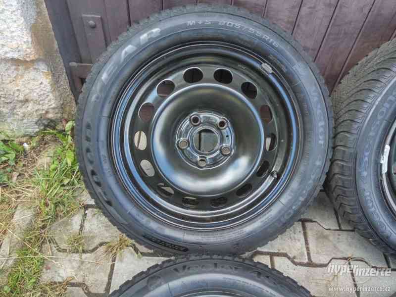 205/55R16 94V zimní sada 6,5x16 5x112 ET46 octavia III - foto 5