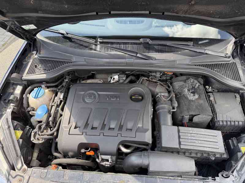 Škoda Yeti 2.0 TDI 4x4 DSG - foto 15