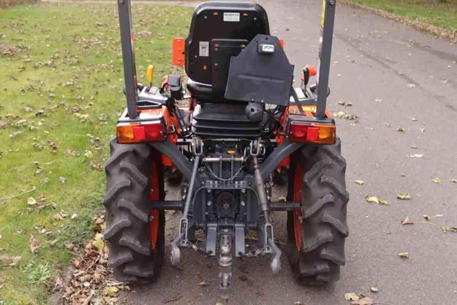 Traktor Kubota B1620 - foto 4
