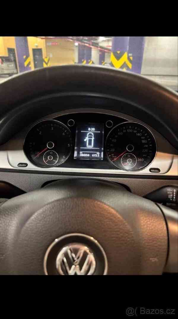 Volkswagen Passat 2,0   b7 - foto 4