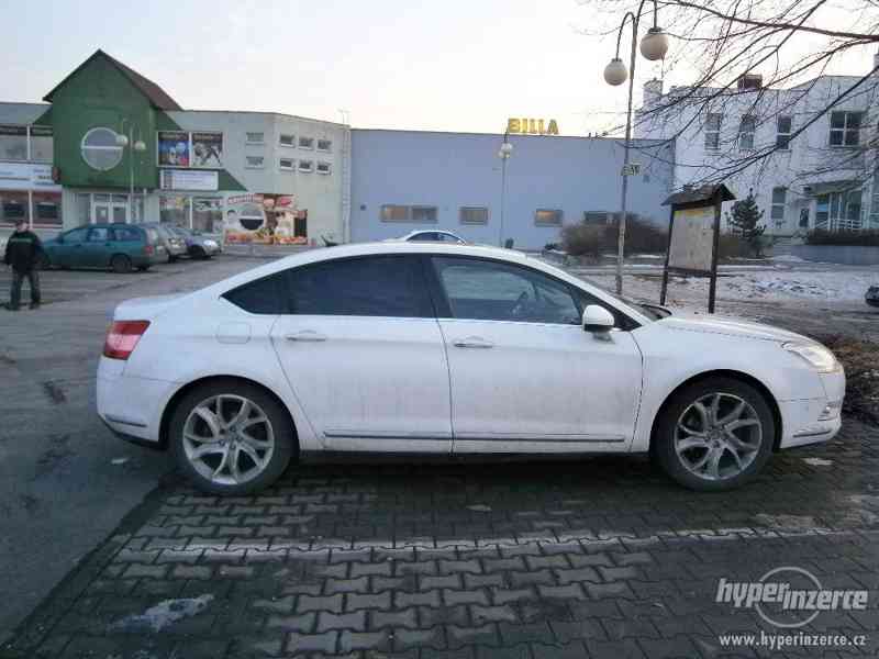 Citroën C5 3.0 V6, kůže, xenony, automat - Top stav - foto 2