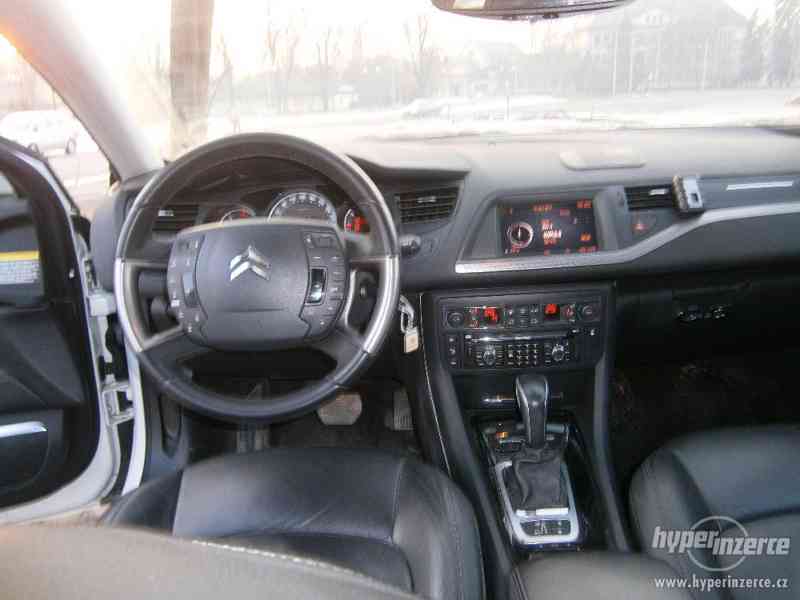 Citroën C5 3.0 V6, kůže, xenony, automat - Top stav - foto 5