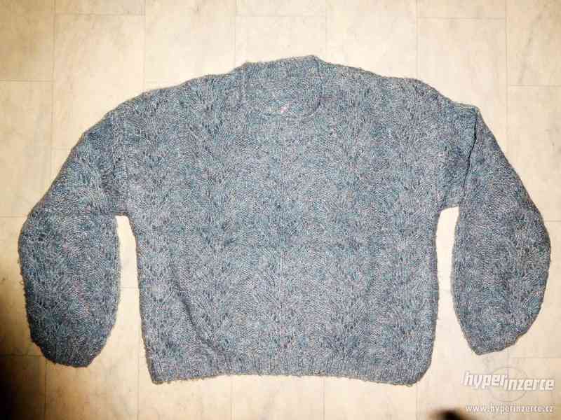dámský pletený svetr do pasu - foto 3