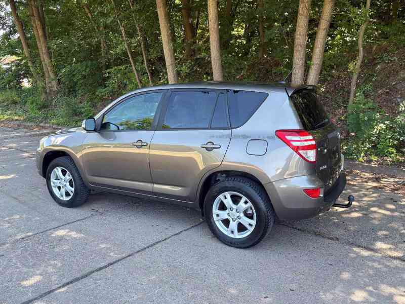 Toyota RAV 4 2,0i 4x4 Sol benzín 116kw - foto 13