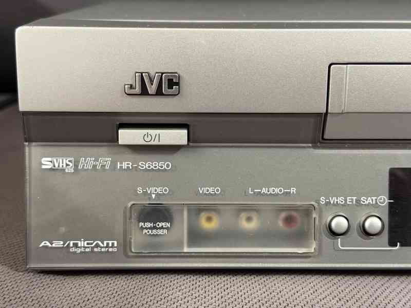 S-VHS videorekordér JVC HR-S6850, HIFI stereo, 6 hlav - foto 2