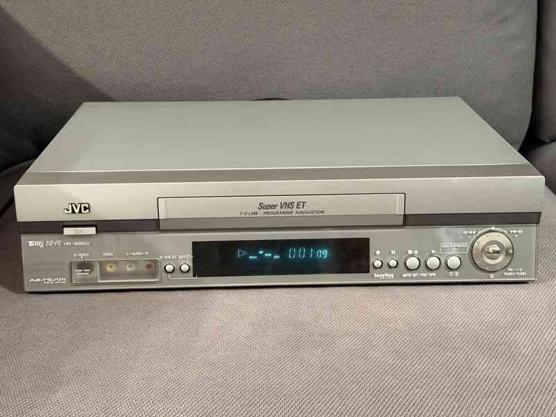 S-VHS videorekordér JVC HR-S6850, HIFI stereo, 6 hlav