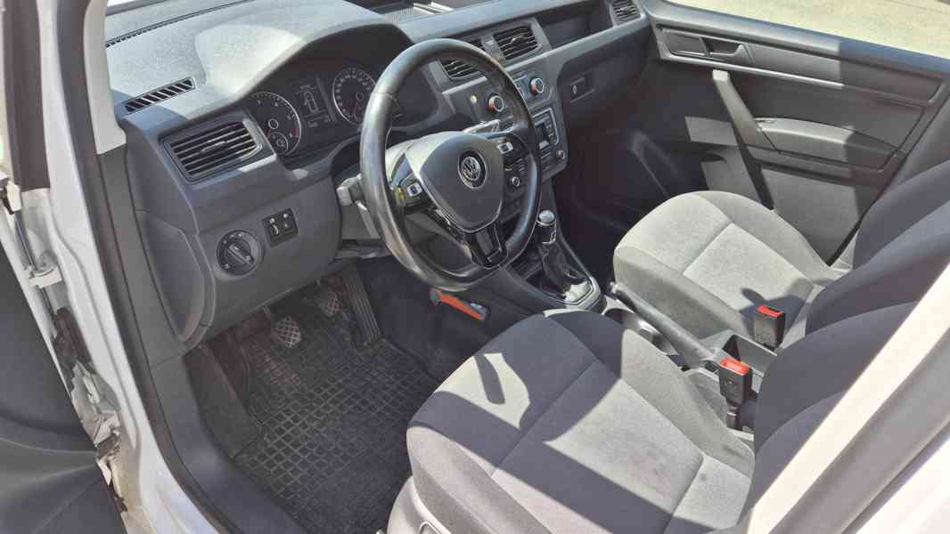 VOLKSWAGEN Caddy 2.0 TDI - foto 10