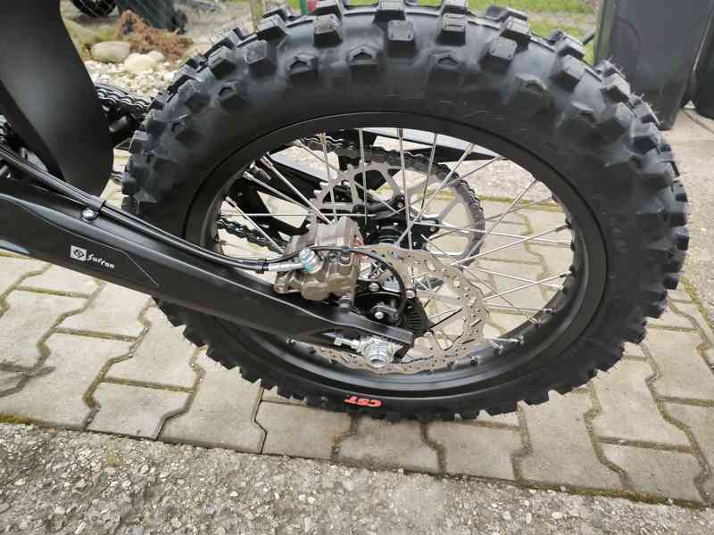 SurRon Ultra Bee 21,5kW NOVÝ - foto 7