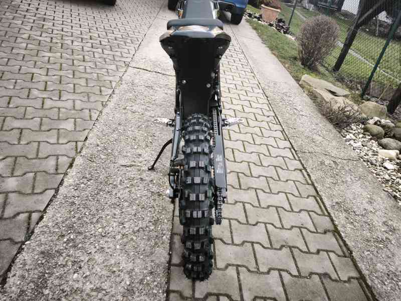 SurRon Ultra Bee 21,5kW NOVÝ - foto 4