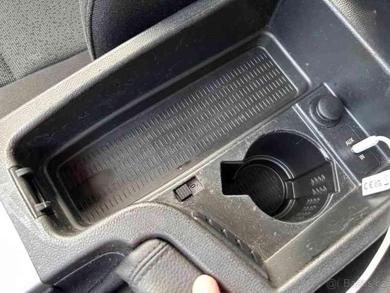 BMW Řada 3 2,0   E90 318d - foto 19
