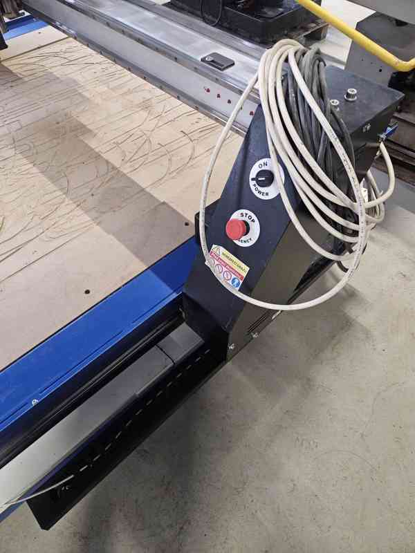 CNC frézka - foto 2