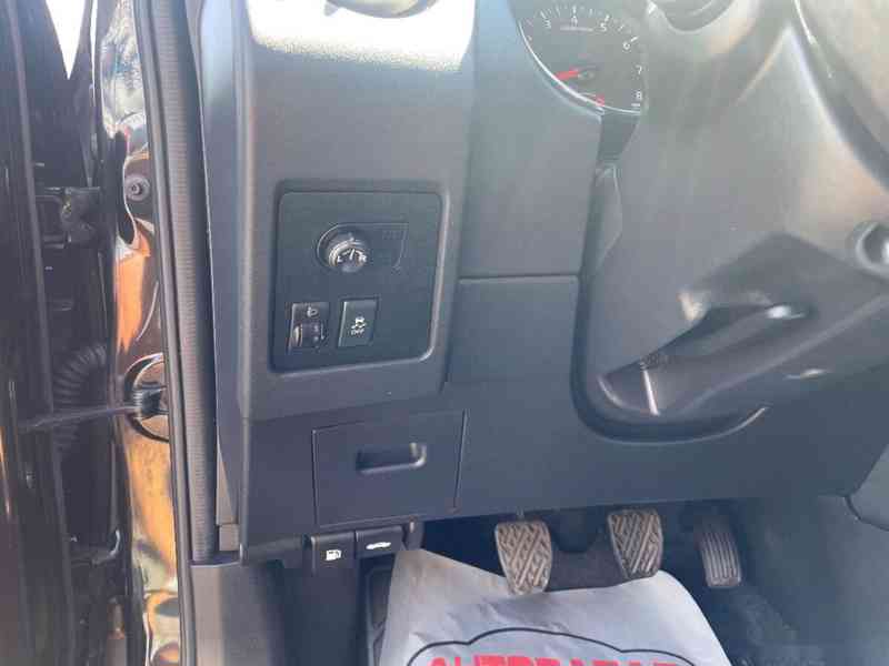 Nissan Qashqai, 1,6 86kW, SERVISKA - foto 12
