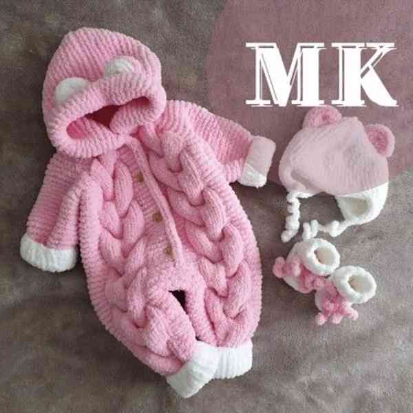 Pletené kojenecké kombinézy - foto 2