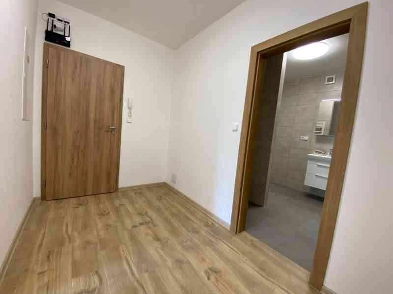 PRONÁJEM MEZONETOVÉHO BYTU 4+KK U VYŠKOVA - foto 8