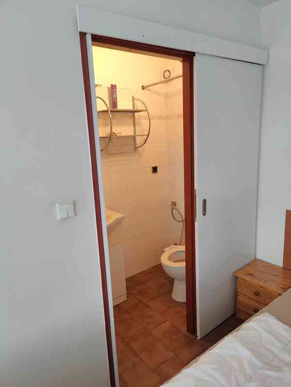 Byt 1+kk 19 m2 + balkon, 2 studenti/ky/pár, RD Řečkovice - foto 4