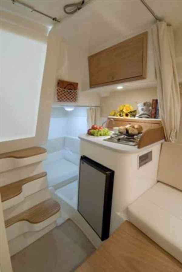 Prodám nová kajutová jachta CABIN 23 / 6,9 metru - foto 6