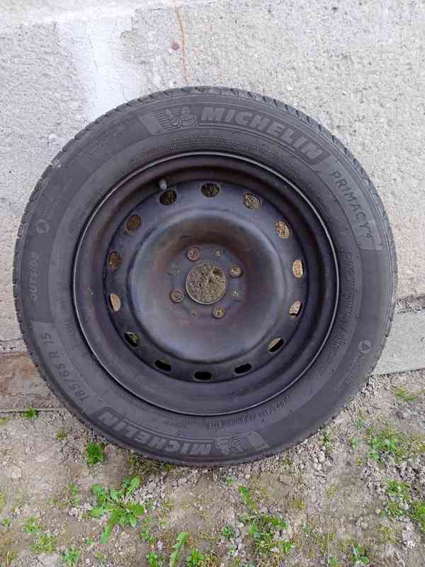 Letní pneu na disku - foto 2