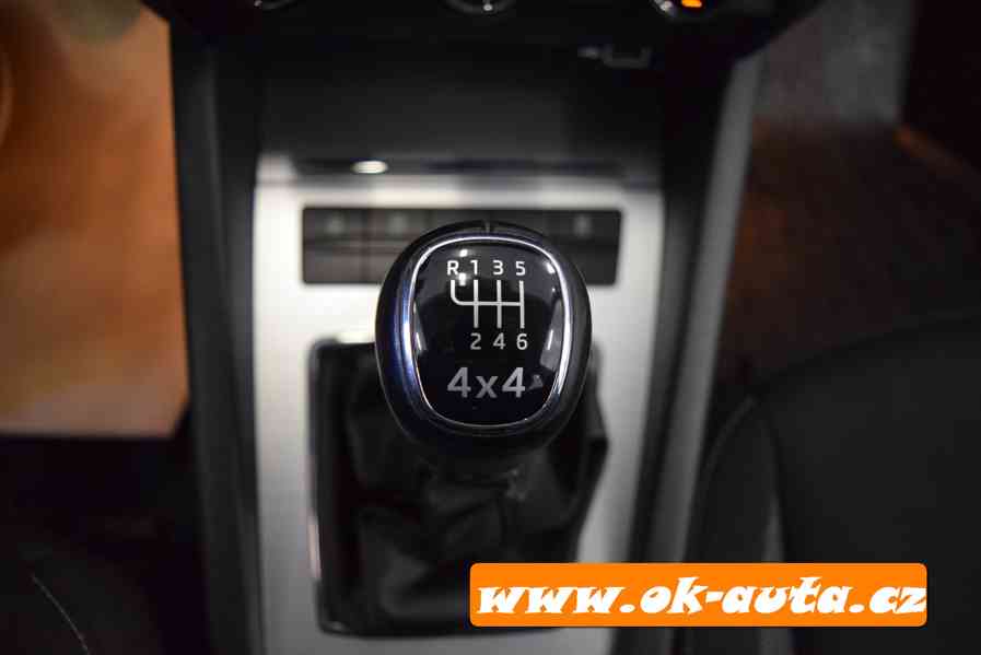 Škoda Octavia 2.0 TDI STYLE 4x4 TAŽNÉ-DPH - foto 16