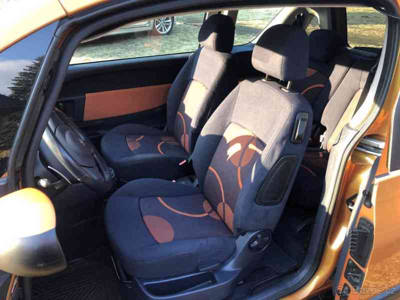 Peugeot 1007 1.4 54kW 2006 automat	 - foto 3