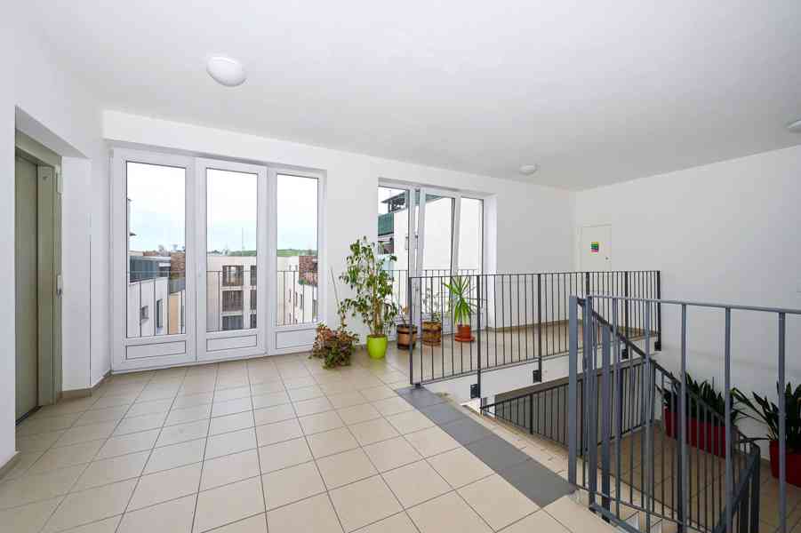 Pronajmu novostavbu 2+kk Brno, U Leskavy, 55 m2 - foto 17