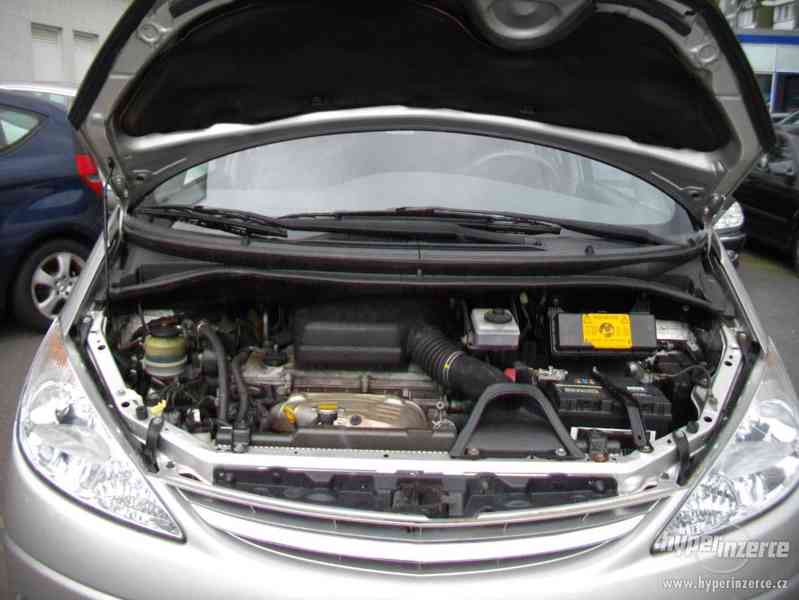 Toyota Previa 2.4i 7 míst - foto 3