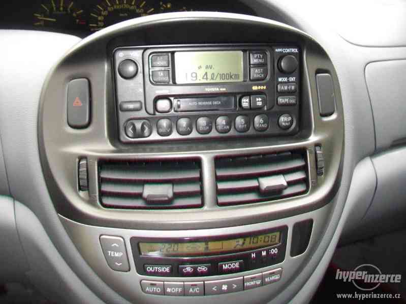 Toyota Previa 2.4i 7 míst - foto 4